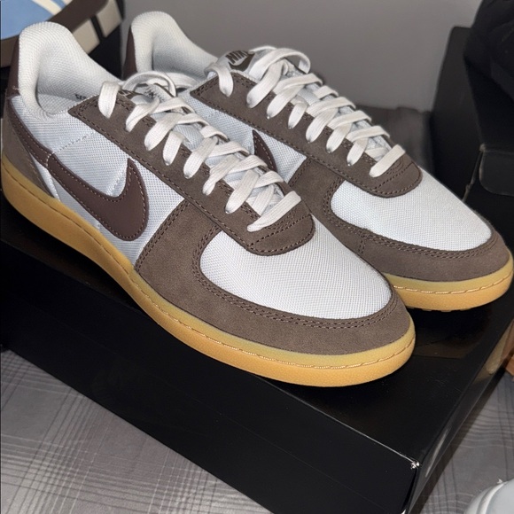 Nike Other - Nike Field General in Platinum and Ironstones size 10 men's 11 1/2 women's
